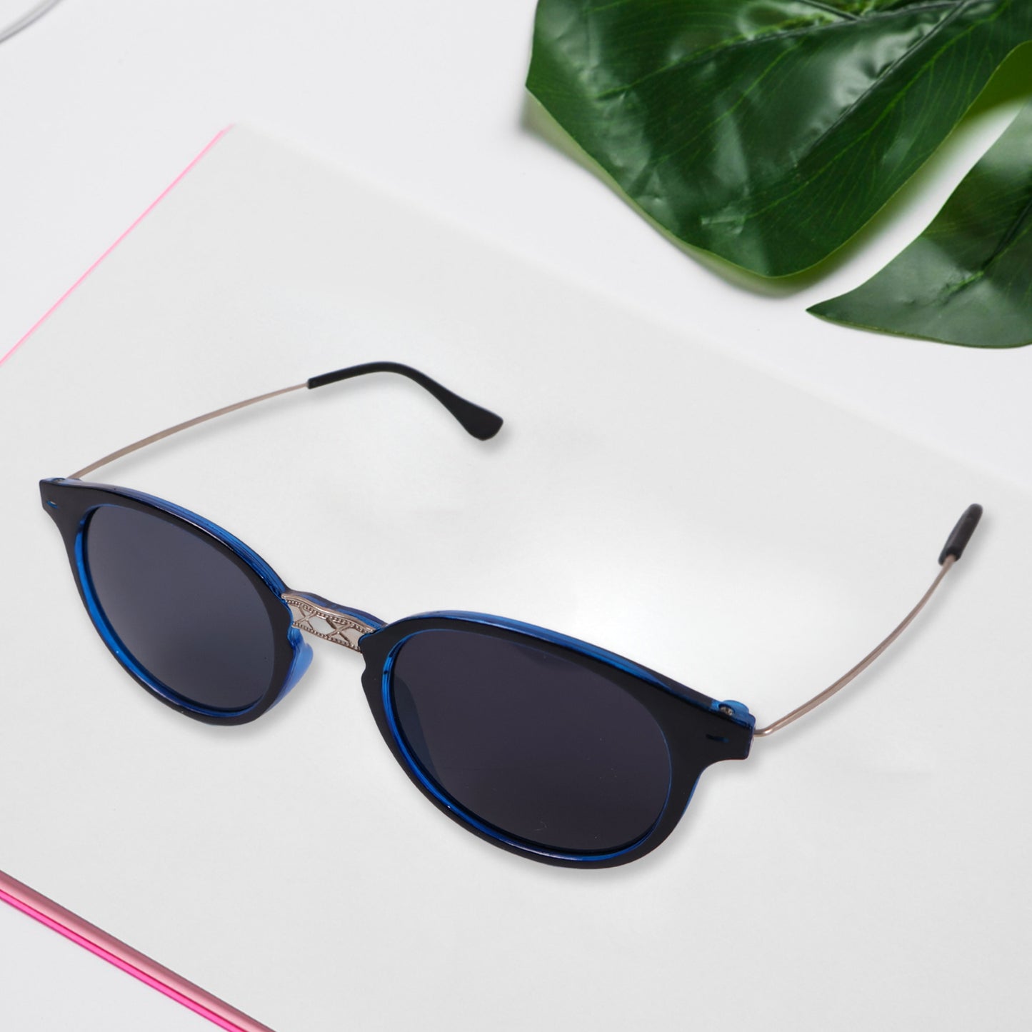 Blue Uv Protected Round Sunglasses